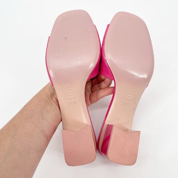 Chanel 2022 Pink Patent Calfskin CC Logo Low Block Heel Mules Sandals EU 38.5 - Picture 15 of 16